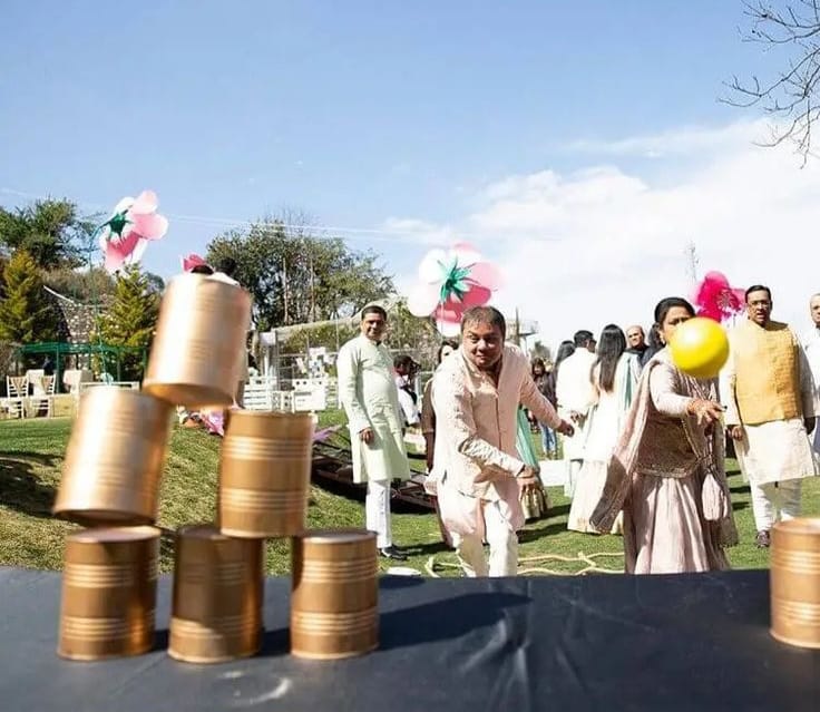Demolish Glass by Balls Carnival Game Pushkar