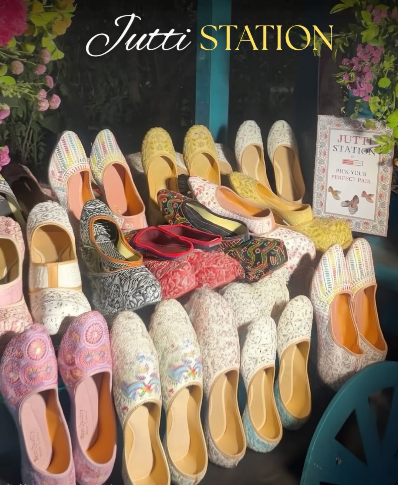 Royal Hand Embroidered Jutti Station Pushkar